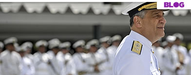 Marinha abre concurso para padre e pastor. Salário: R$ 7,4 mil