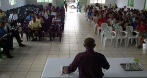 ARAGUATINS: Pastor José Ribamar ministra na EBD sobre o arrebatamento da Igreja.