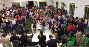 ARAGUATINS: Em noite solene Cláudio Santana e Domingos Coimbra são recebidos na Assembleia de Deus